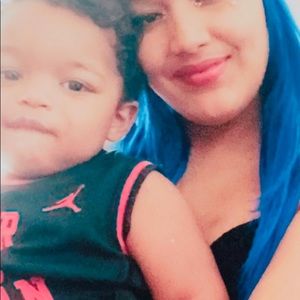 Meet your Posher, Leanna